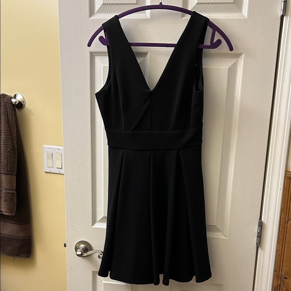 Haute Monde Black V-Neck Mini Dress